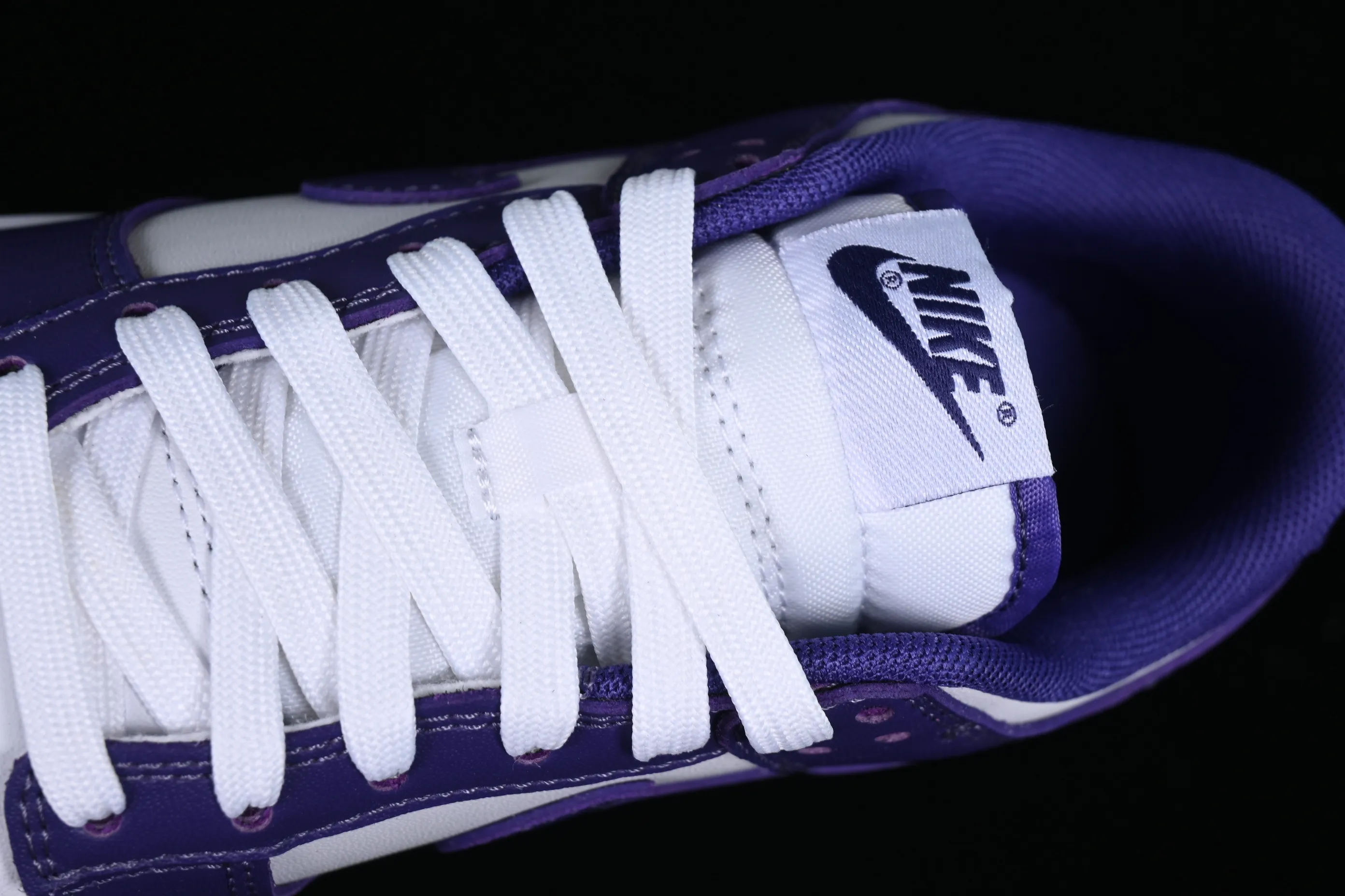All categories Nk SB Dunk Series Nk SB Dunk Low low-top sneakers Cost-effective version Nk Dunk Low SB Retro White and Purple Dunk Series low-top casual sports skateboard shoes DD1391-104